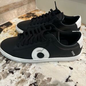 Oliver Cabell Low 1 | Daybreak Black street shoes - Never worn - size women’s 9.